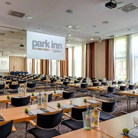 Park By Radisson West Hotel