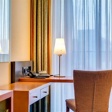Park By Radisson West