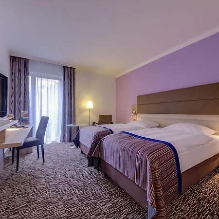 Western Hotel Kolonia