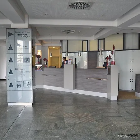 Western Hotel Kolonia