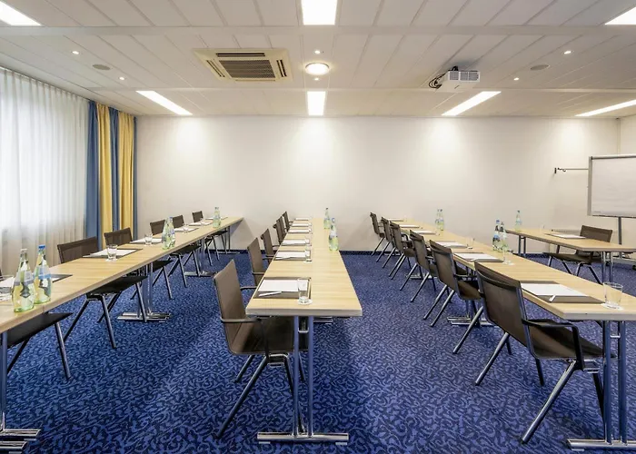 科隆市西雷迪森公园酒店 酒店