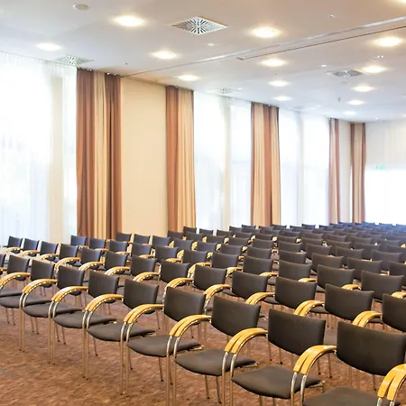 パーク バイ ラディソン シティ ウエスト 4*