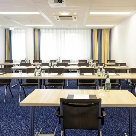 パーク バイ ラディソン シティ ウエスト 4*