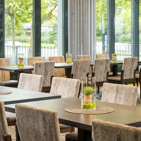 Western Hotel 4*