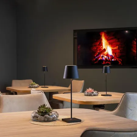 Western 4* Kolonia