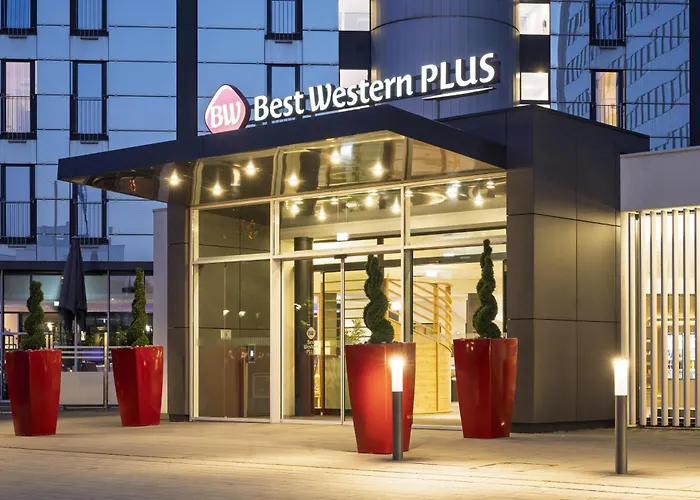 Western Hotell 4*