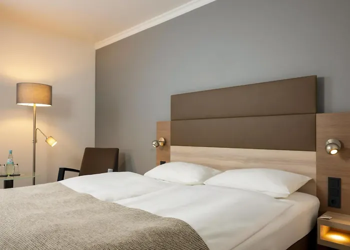 Western Hotell 4*