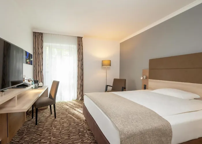 Western Hotell 4*