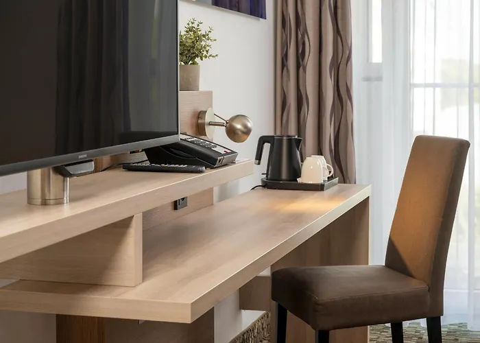 パーク バイ ラディソン シティ ウエスト ホテル 4*