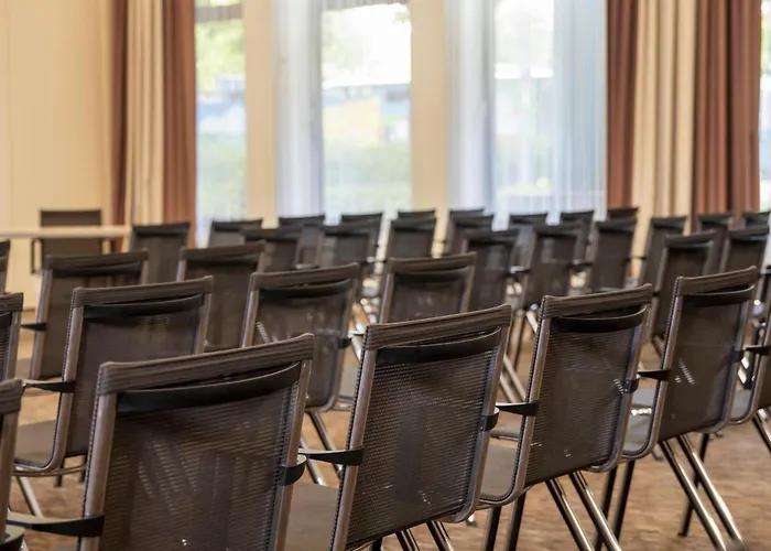 ホテル パーク バイ ラディソン シティ ウエスト 4*