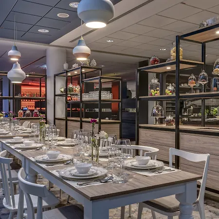 Western Отель 4*