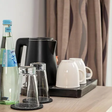 Отель Western 4*