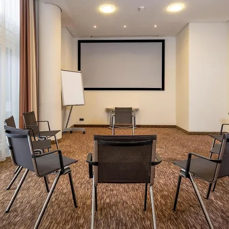 Western Отель 4*